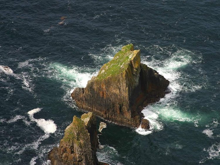 Crashing Waves